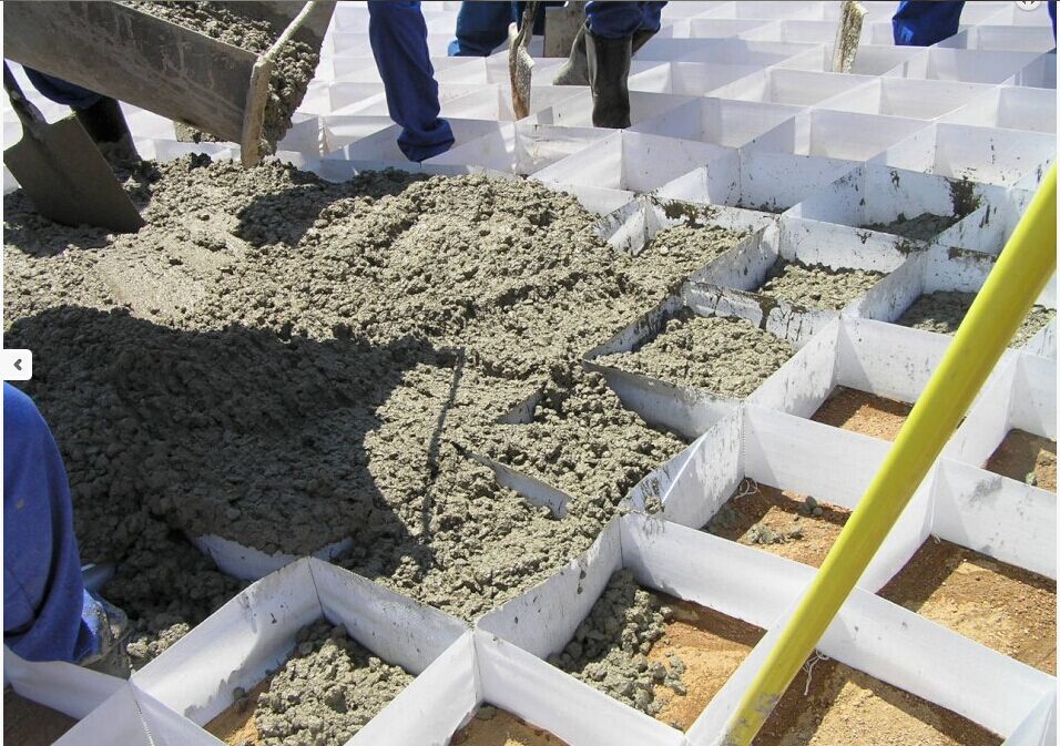 fibre grocell for highway roadbed in wheat field